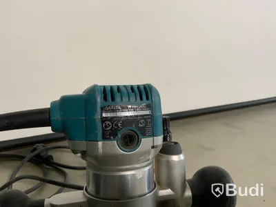 Makita RT0700C inkl case samt tillbehör